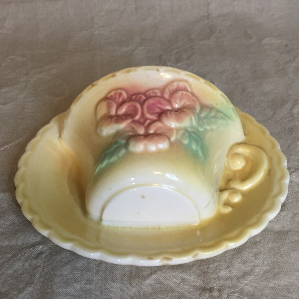 Vintage Hull Pottery USA Sunglow Tea Cup Wall Pocket - Picture 8 of 14